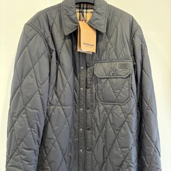 Burberry Men's reversable quiled jacket - Picture 1 of 10